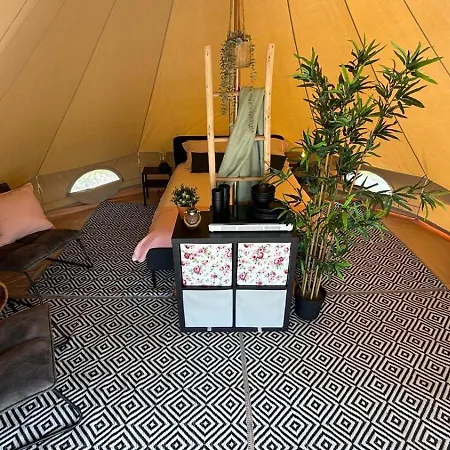 Glamping La Yurta Nel Luxe Ingerichte 4persoons Belltent Campsite Torino di Sangro