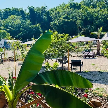 Glamping La Yurta Nel Luxe Ingerichte 4persoons Belltent Camping