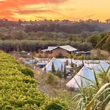 Glamping La Yurta Nel Luxe Ingerichte 4persoons Belltent Campsite Torino di Sangro