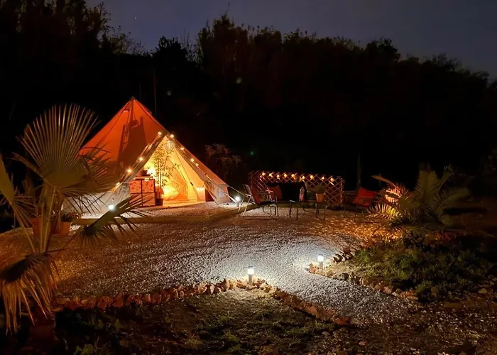 Glamping La Yurta Nel Luxe Ingerichte 4persoons Belltent Kemping