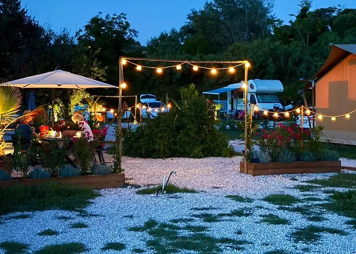 Glamping La Yurta Nel Luxe Ingerichte 4persoons Belltent